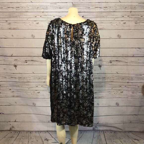 R&M Richard’s Black and silver sequin midi short sleeved dress size 22 w - Picture 9 of 12